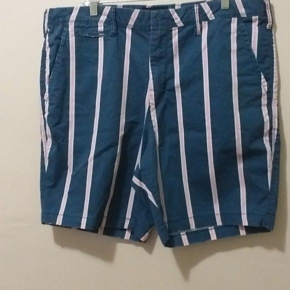 - American Eagle Mens Slim Chino Stretch Khaki Preppy Slacks short in size 38